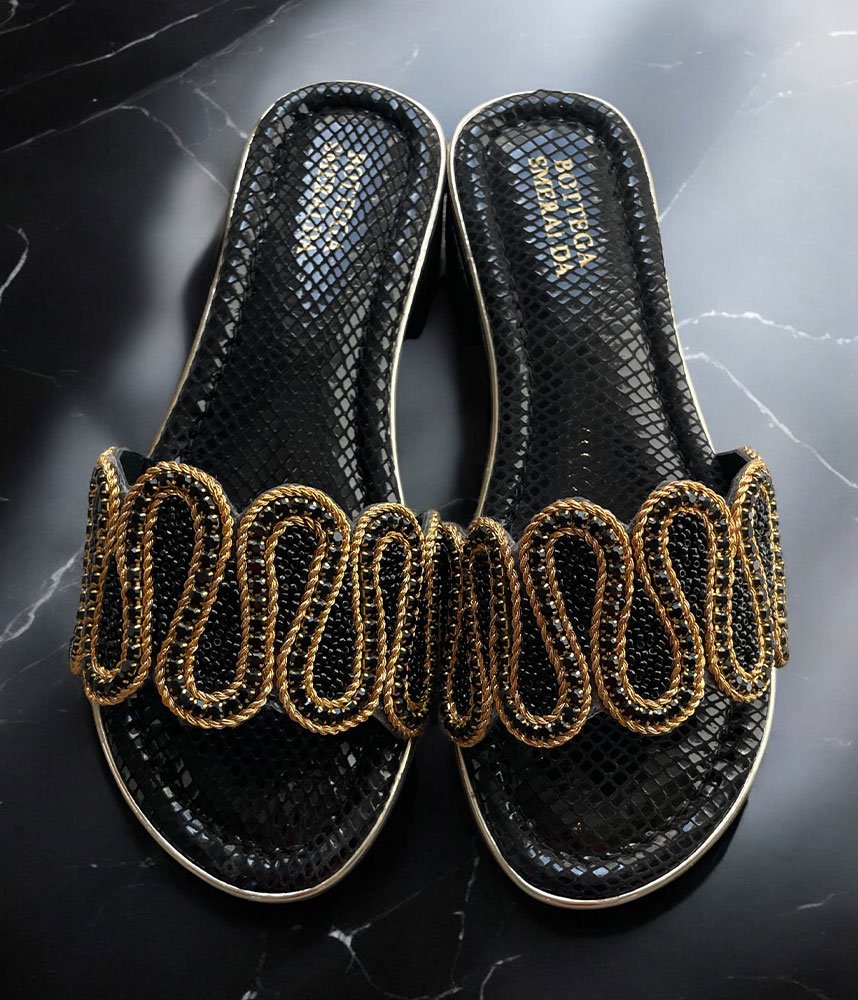 Bottega Elegant Slip On Sandals - Black