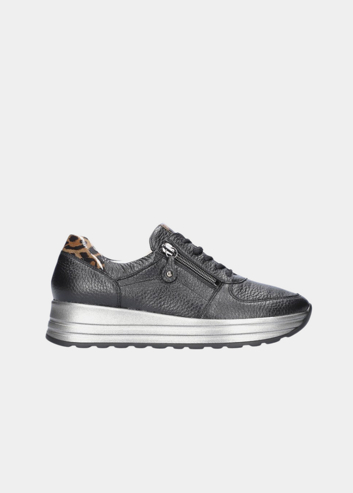 Waldlaufer Fashionable Lace Up Sneakers - Black/Leopard