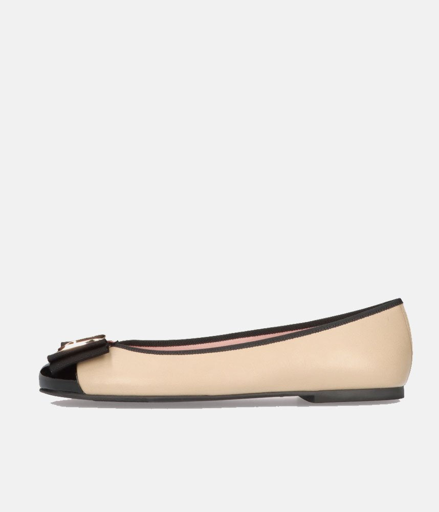 Pretty Ballerinas Stylish Beige Flats