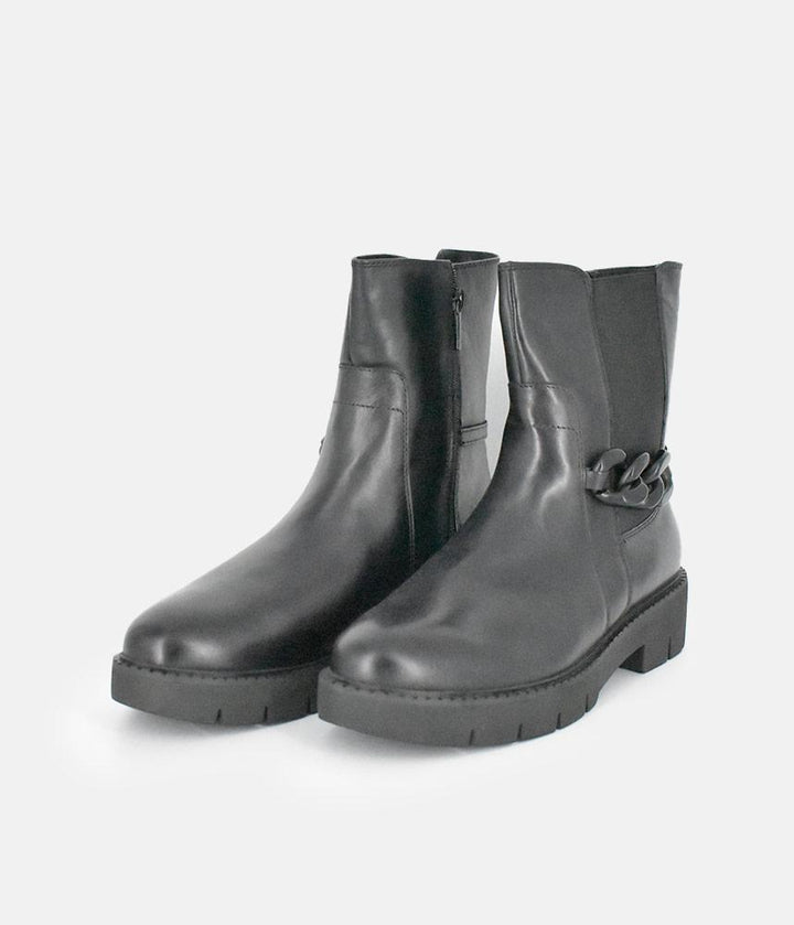Tamaris Stylish Black Ankle Boots