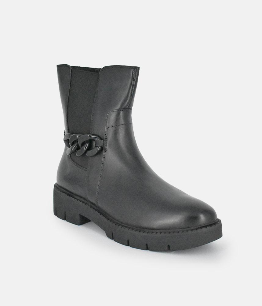 Tamaris Stylish Black Ankle Boots