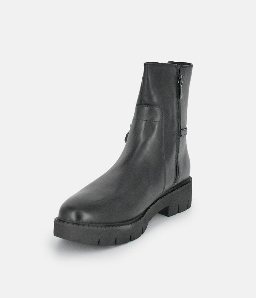 Tamaris Stylish Black Ankle Boots
