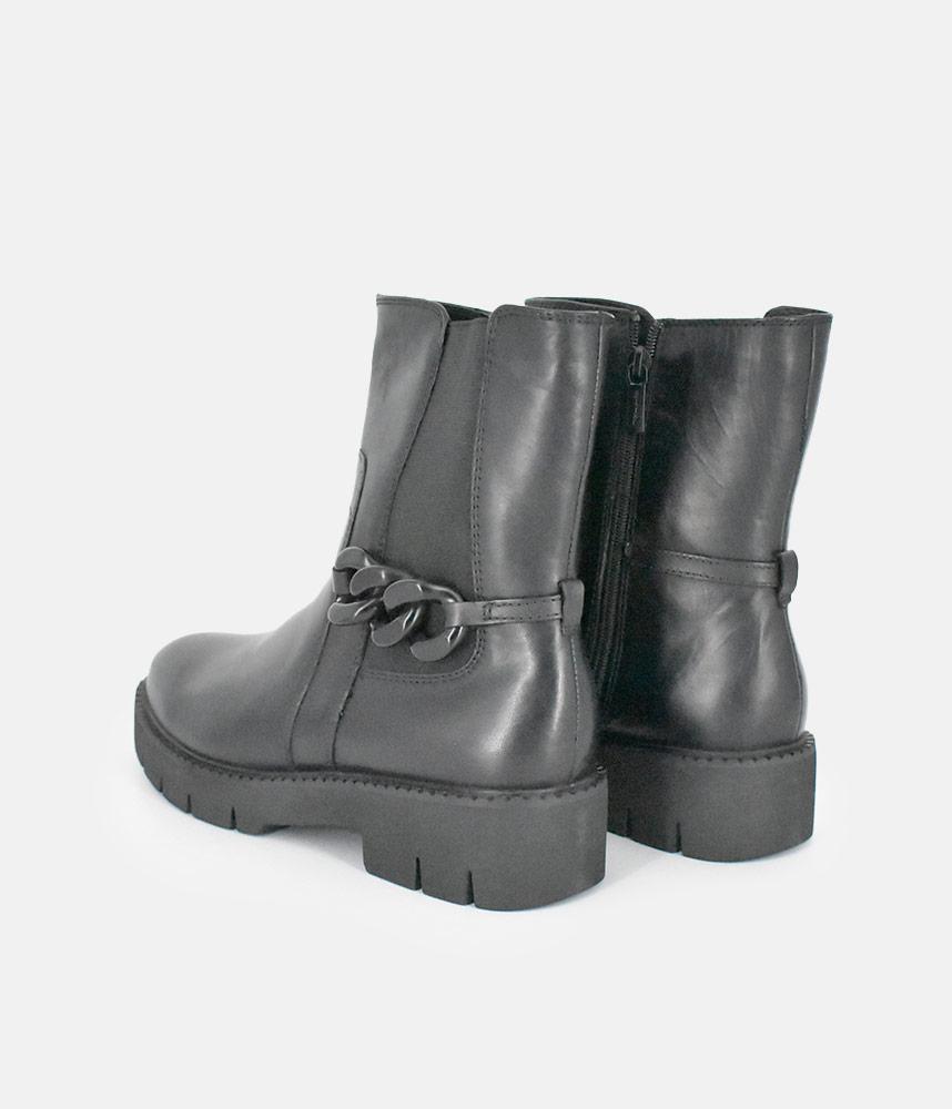 Tamaris Stylish Black Ankle Boots