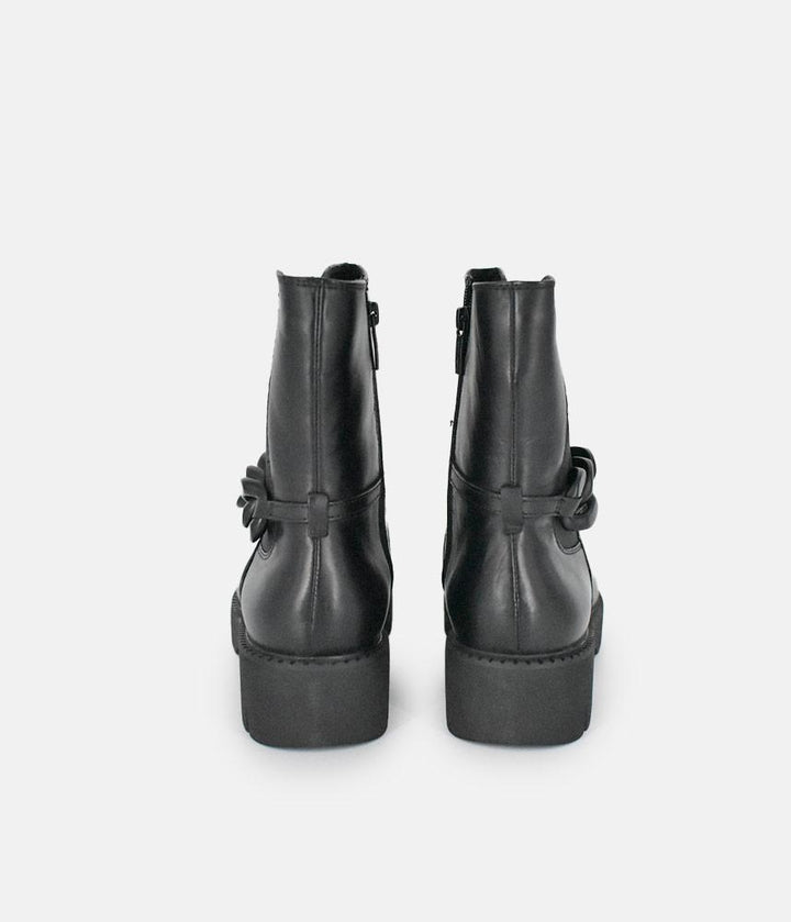 Tamaris Stylish Black Ankle Boots