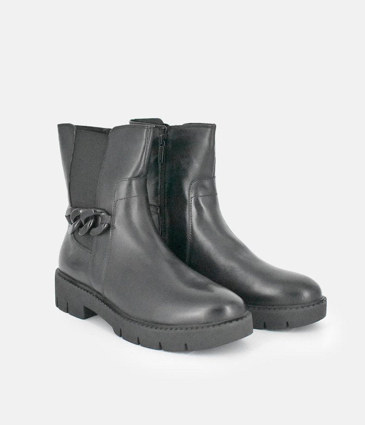 Tamaris Stylish Black Ankle Boots