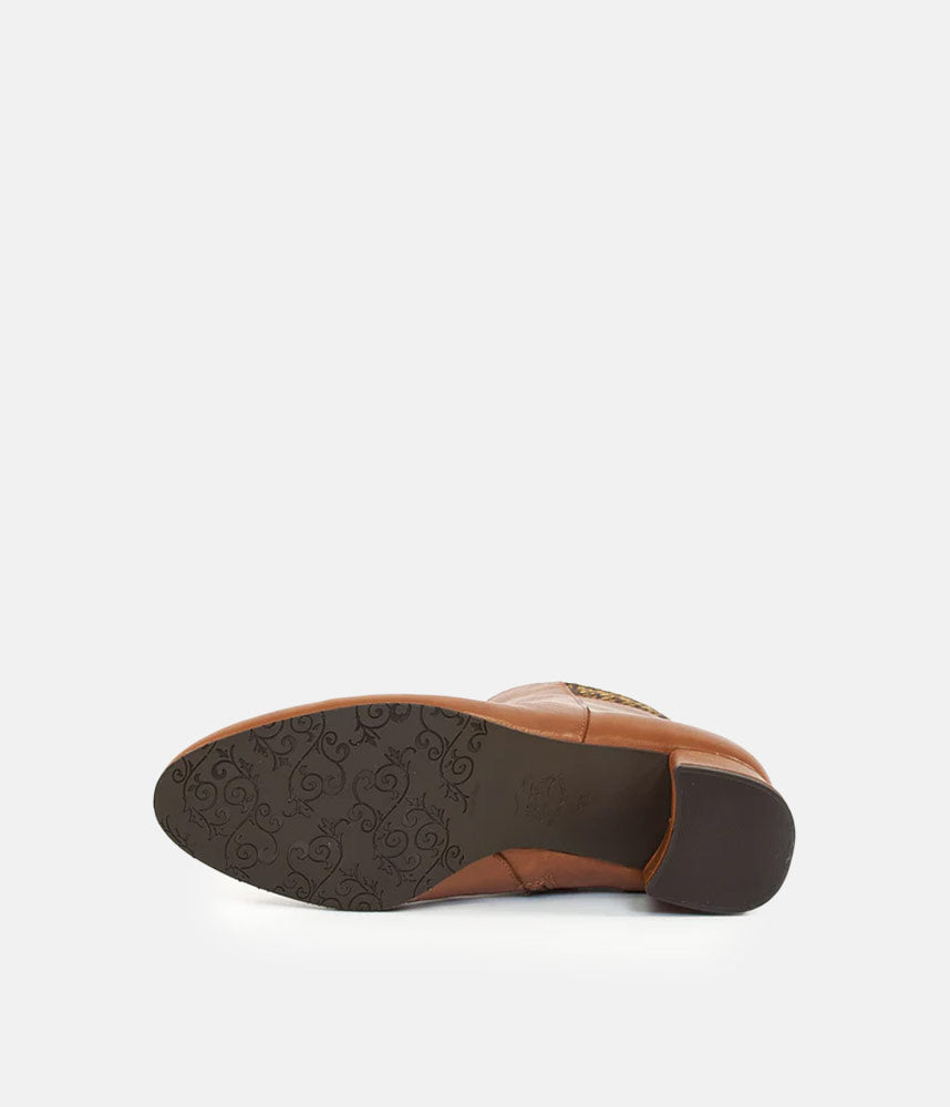 Brenda Zaro Stylish Brown Ankle Boots