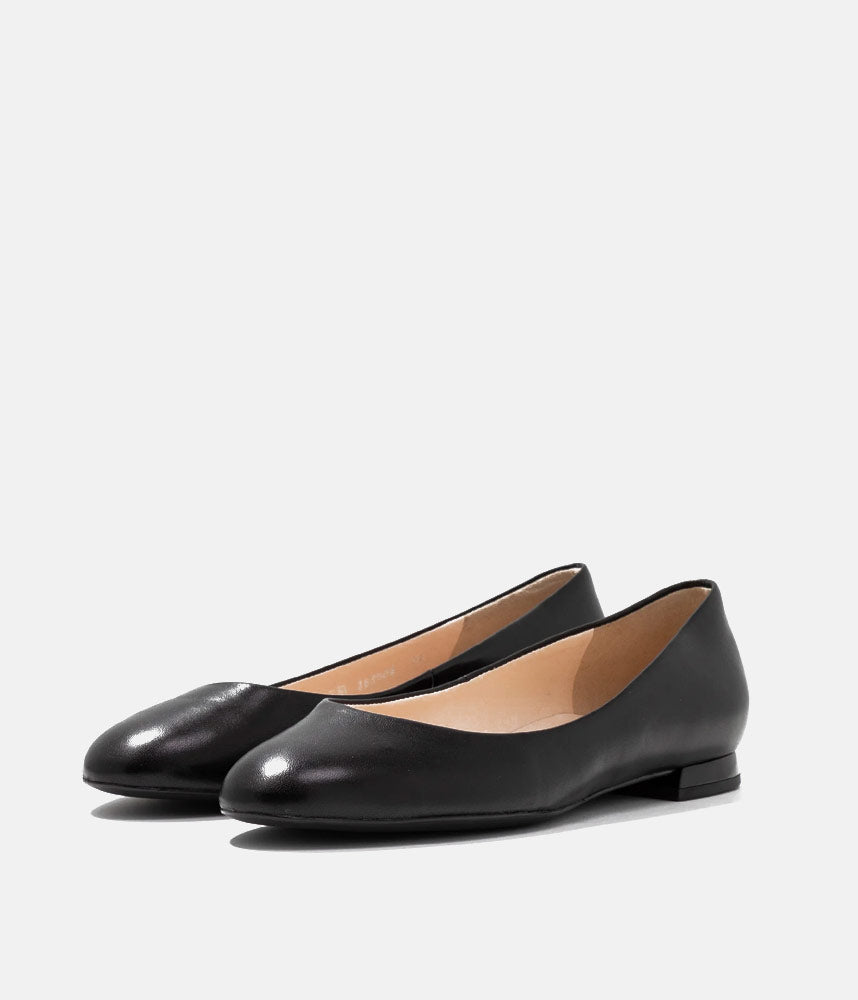 Hogl Timeless Black Leather Ballerina