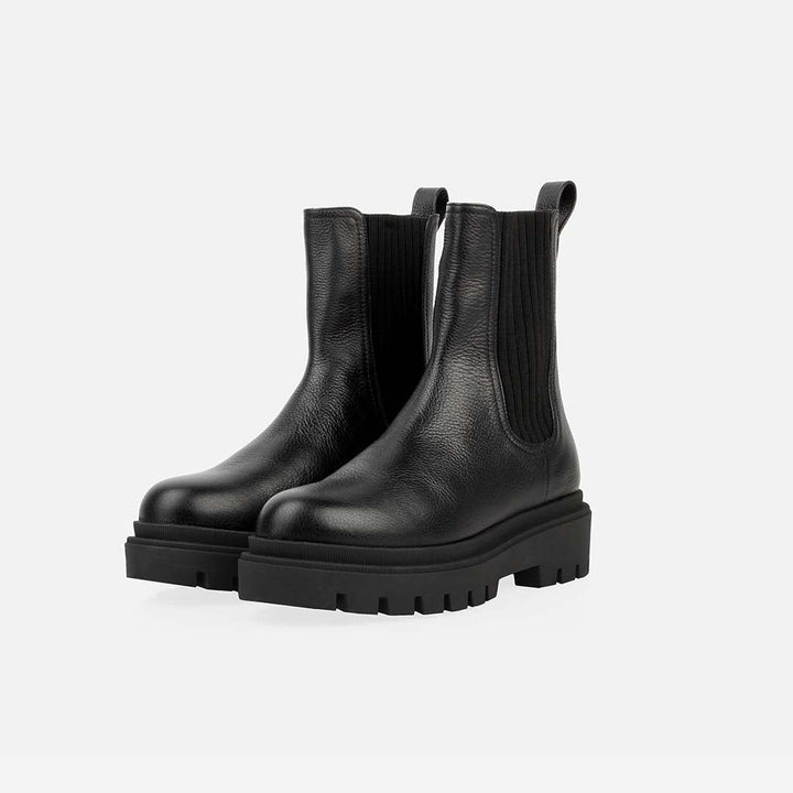The Alpine Chelsea Boot - Black Pebble