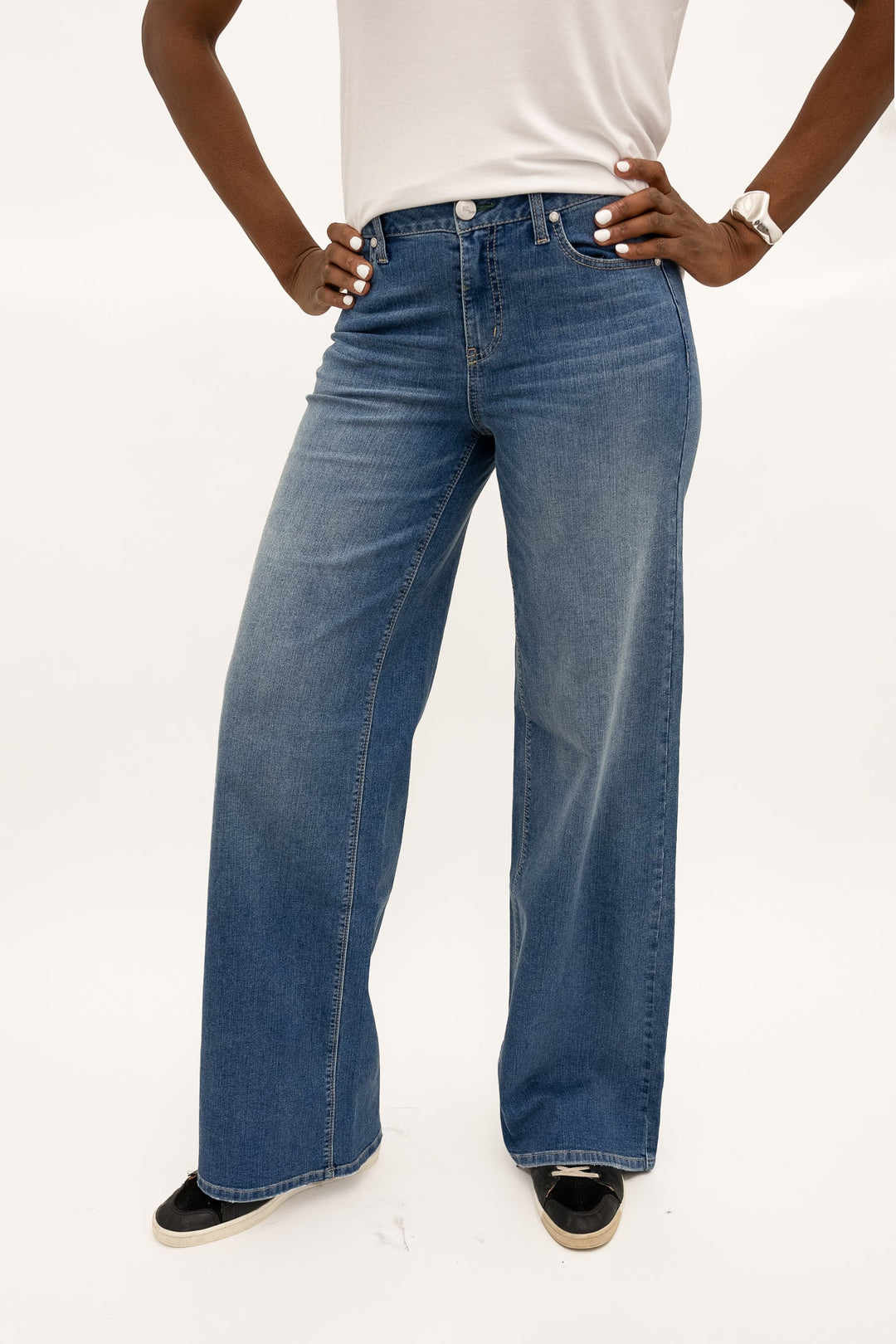 37" High Rise Wide Leg Jeans - Willa