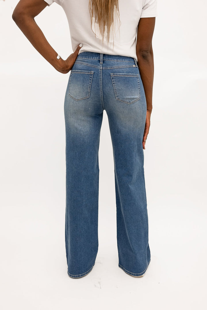 37" High Rise Wide Leg Jeans - Willa