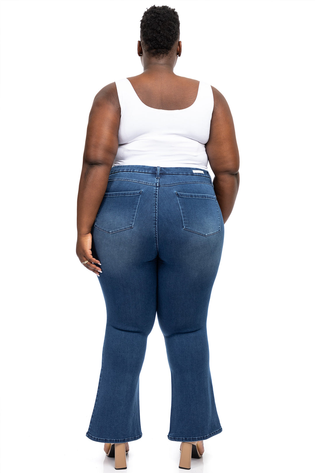 Plus 32" Better Butter Super High-Rise Flare Jeans - Donna
