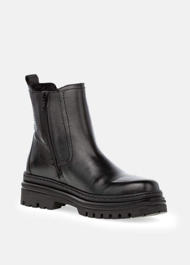 Gabor Fashionable Black Chelsea Style Ankle Boots