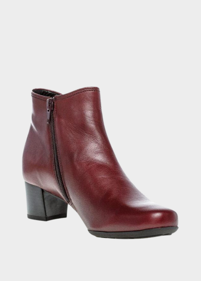 Stylish Gabor Red Ankle Boots