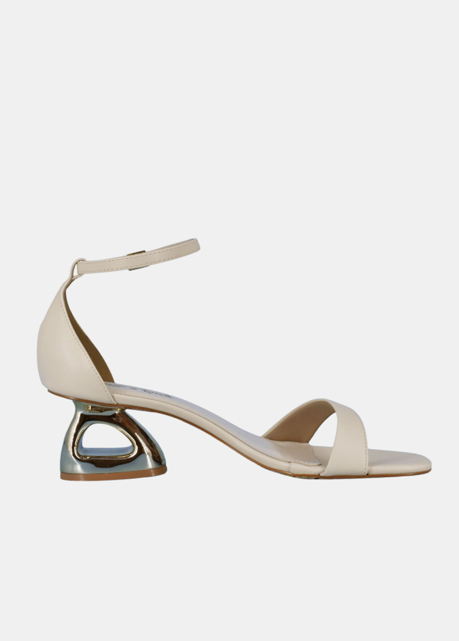 Belle & Lucy Dressy Sandals - Off White