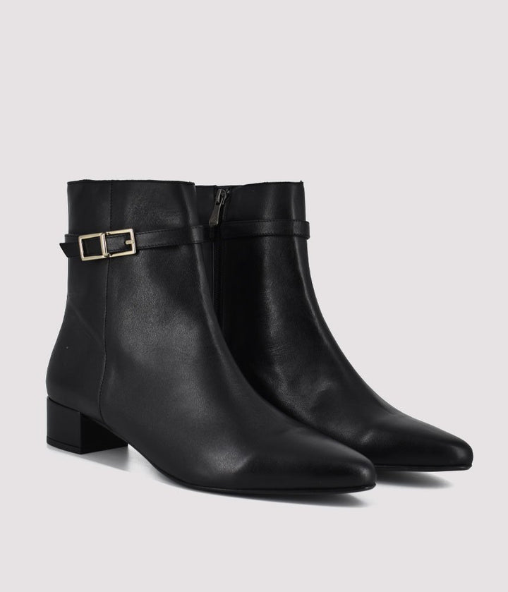 Dansi Classic Leather Ankle Boots - Black