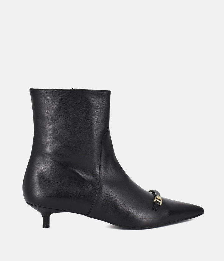 Dansi Fashionable Leather Kitten Heel Ankle Boots - Black