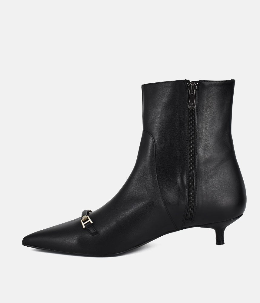 Dansi Fashionable Leather Kitten Heel Ankle Boots - Black