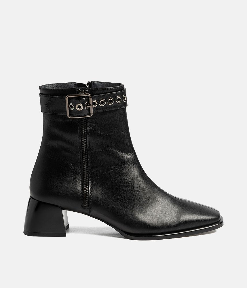 Dansi Edgy Leather Ankle Boots - Black