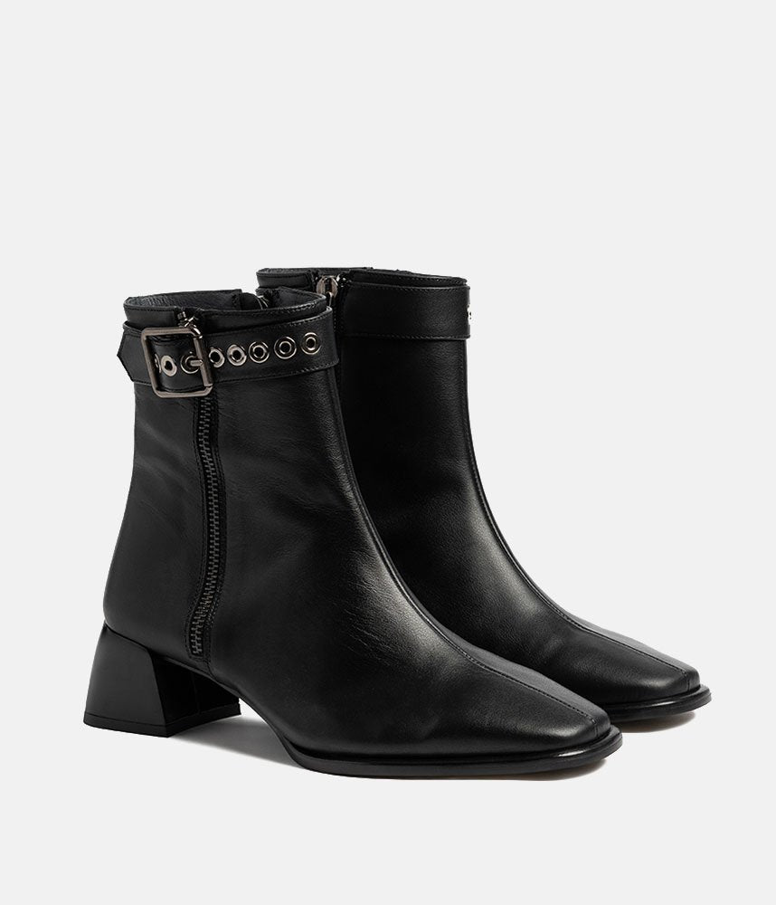 Dansi Edgy Leather Ankle Boots - Black