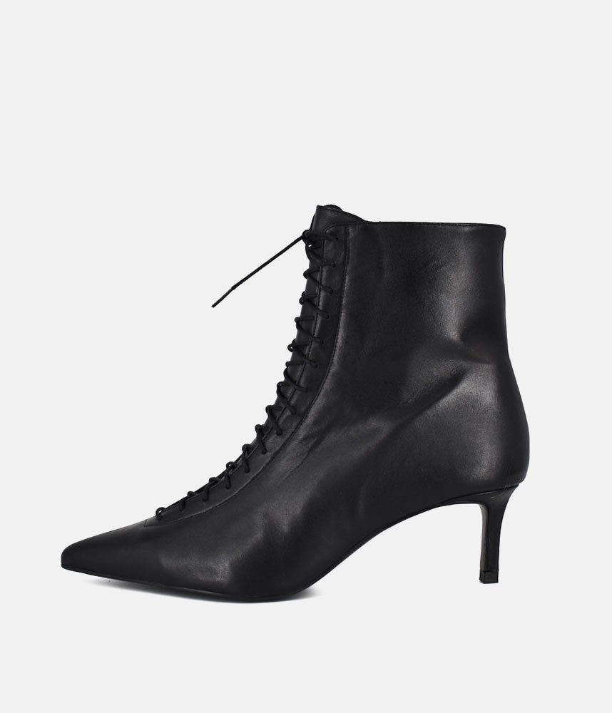 Dansi Vintage Style Lace up Ankle Boots - Black