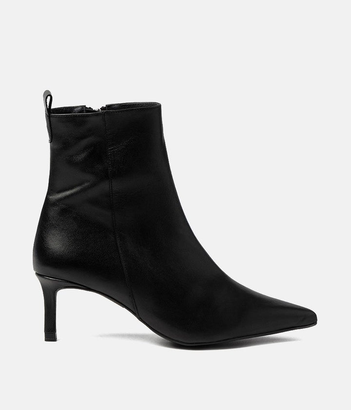 Dansi Versatile Leather Stiletto Ankle Boots - Black