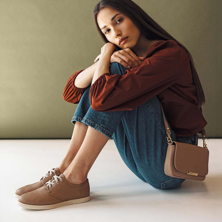 The Eyelet Sneaker - Biscotti