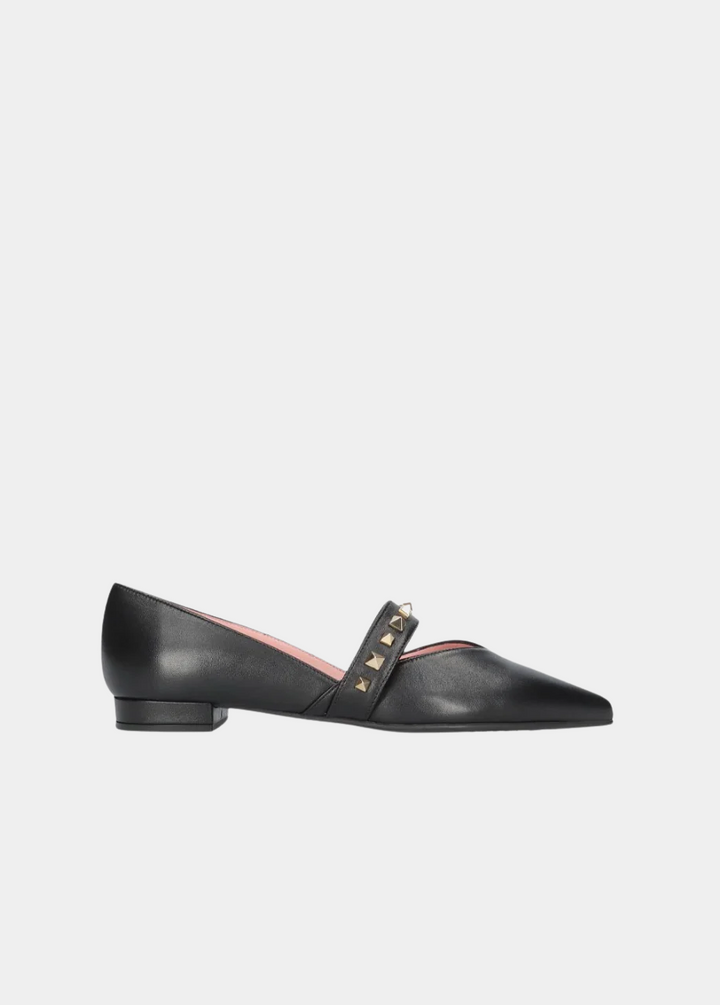 Pretty Ballerinas Dressy Black Pointy Toe Flats