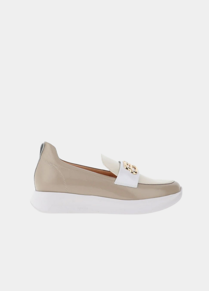 Bioeco Smart Beige Patent Casual Loafers
