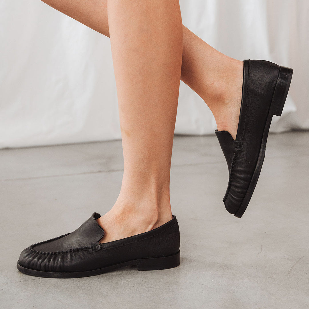 The Laid Back Loafer - Black