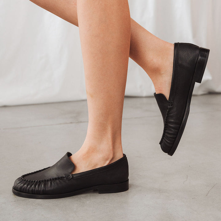 The Laid Back Loafer - Black