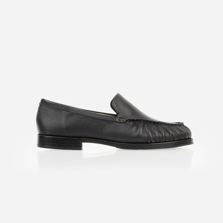 The Laid Back Loafer - Black
