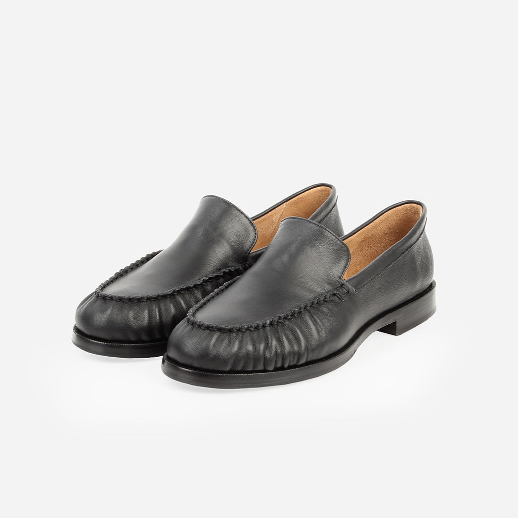 The Laid Back Loafer - Black
