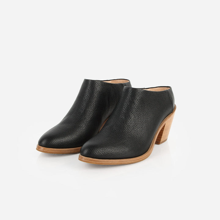 The Heeled Mule - Black Pebble