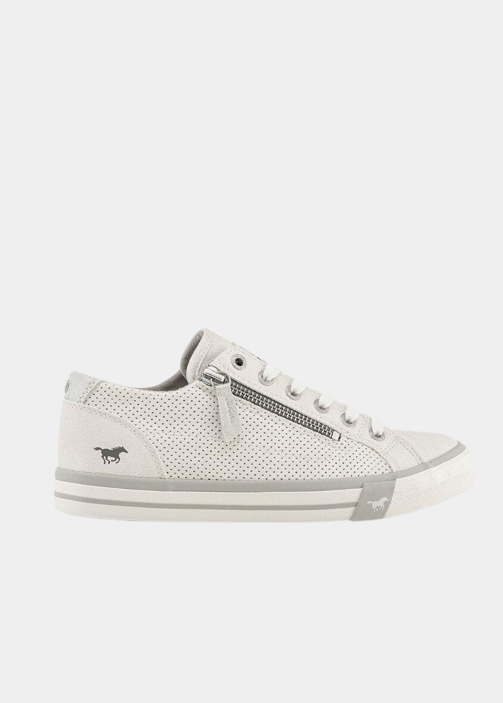 Fashionable  Mustang Trainer - White