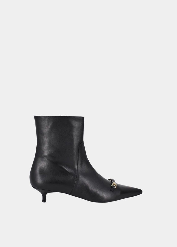 Dansi Fashionable Leather Kitten Heel Ankle Boots - Black