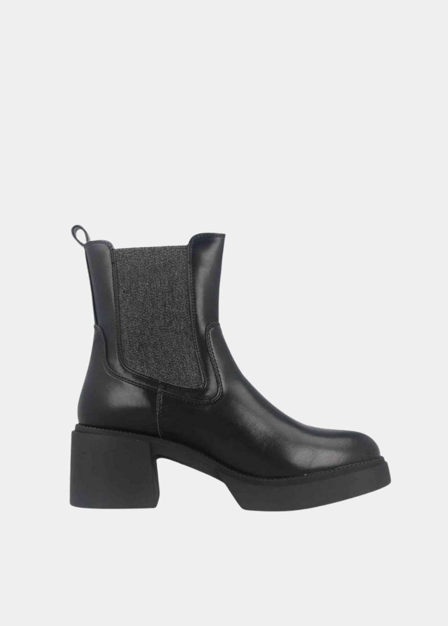 Chunky Chelsea Platform Boots - Black