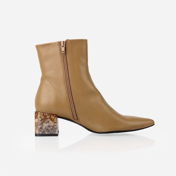 The On Point Boot - Dune