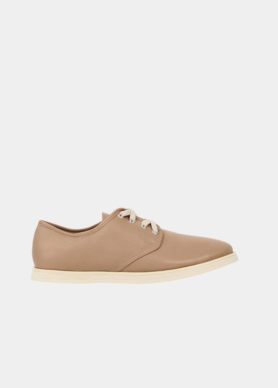 The Eyelet Sneaker - Biscotti