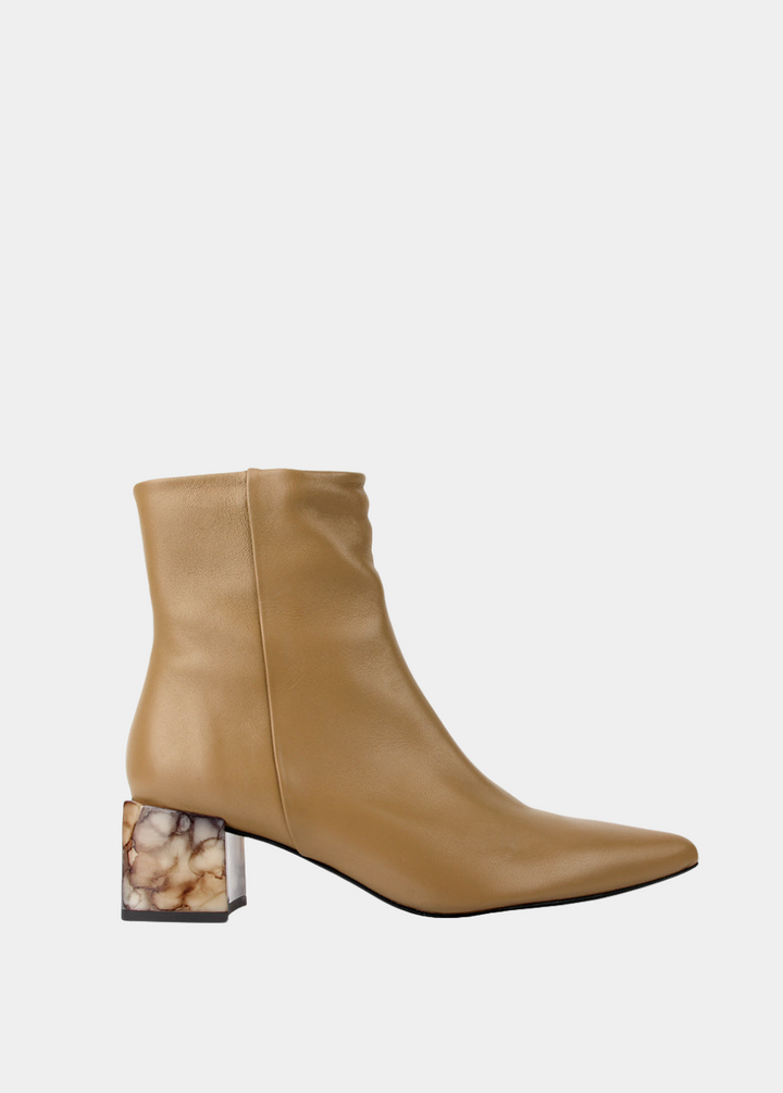 The On Point Boot - Dune