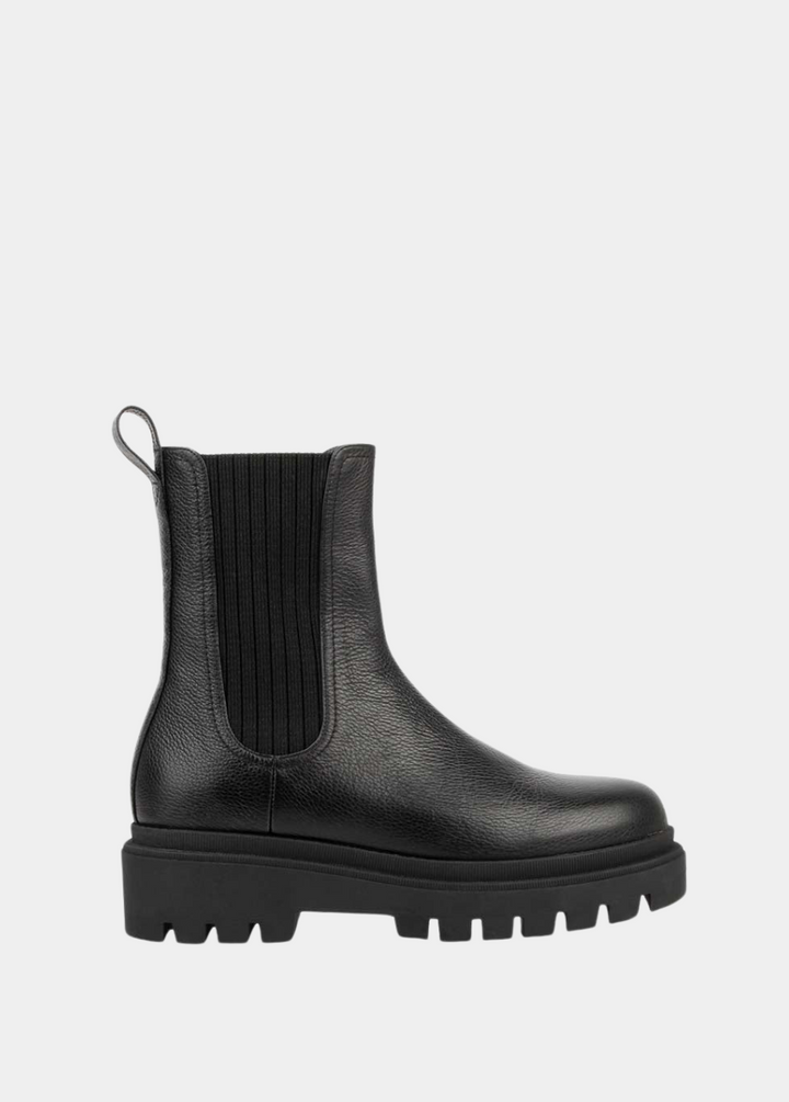 The Alpine Chelsea Boot - Black Pebble
