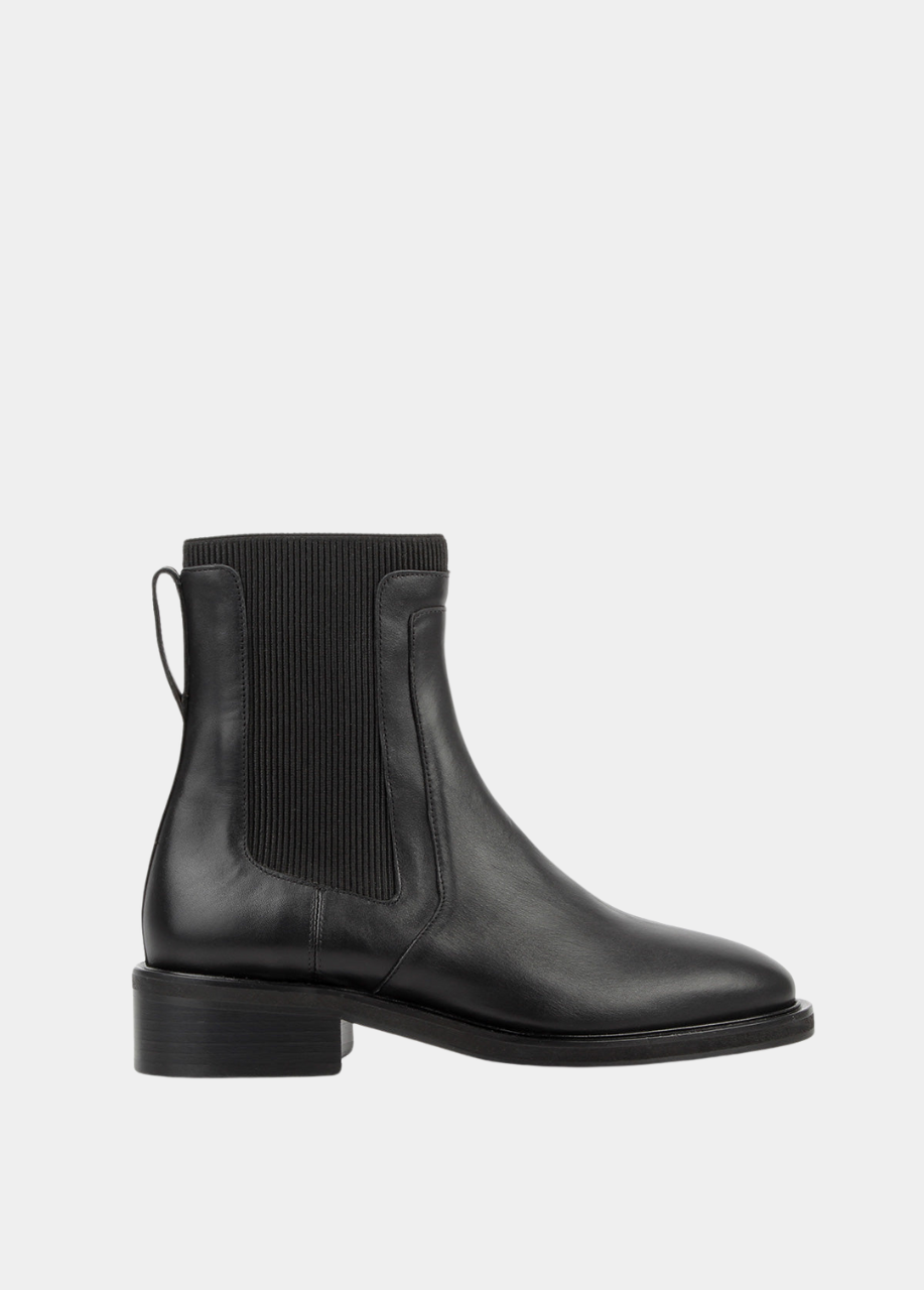 The Metro Chelsea Boot - Black
