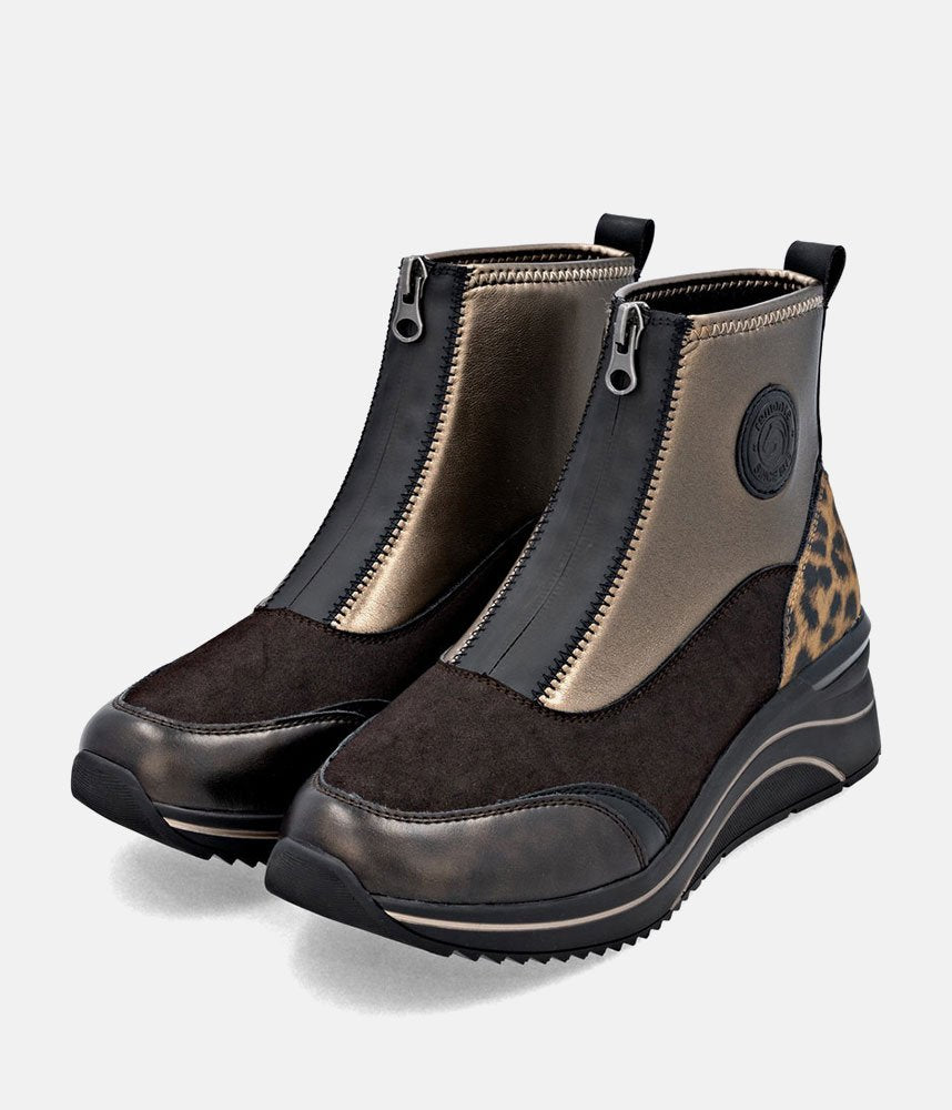 Remonte Bold and Stylish High Top Ankle Booties