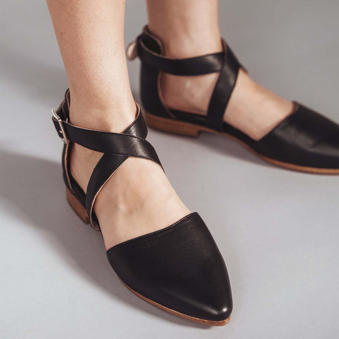 The Strappy Sandal - Black