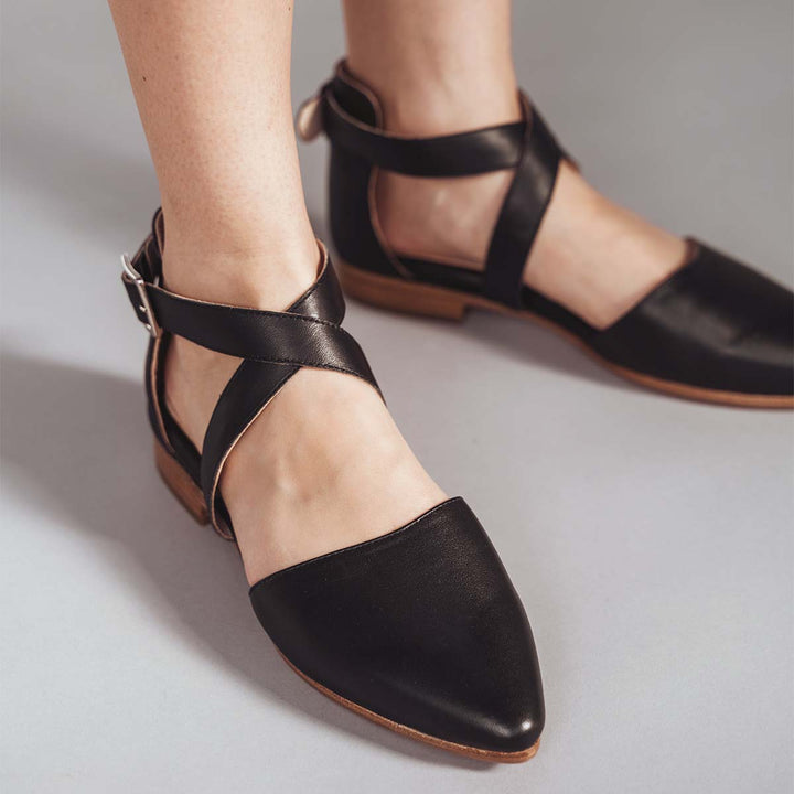 The Strappy Sandal - Black