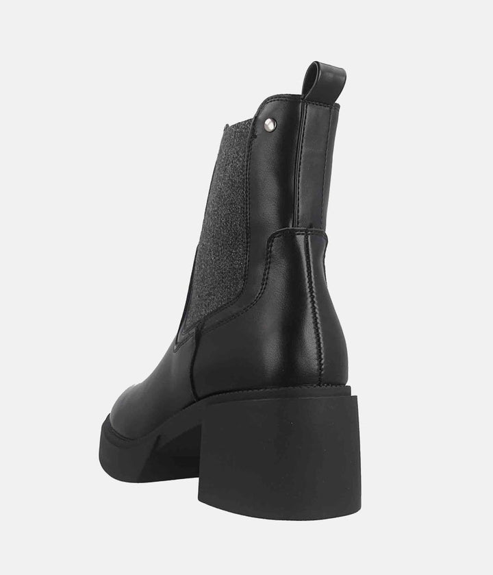 Chunky Chelsea Platform Boots - Black