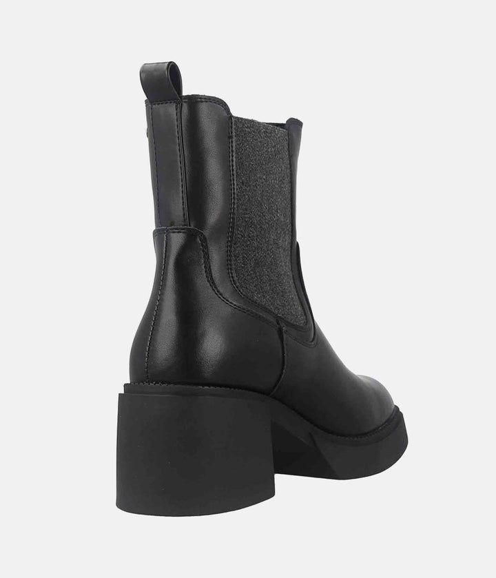 Chunky Chelsea Platform Boots - Black