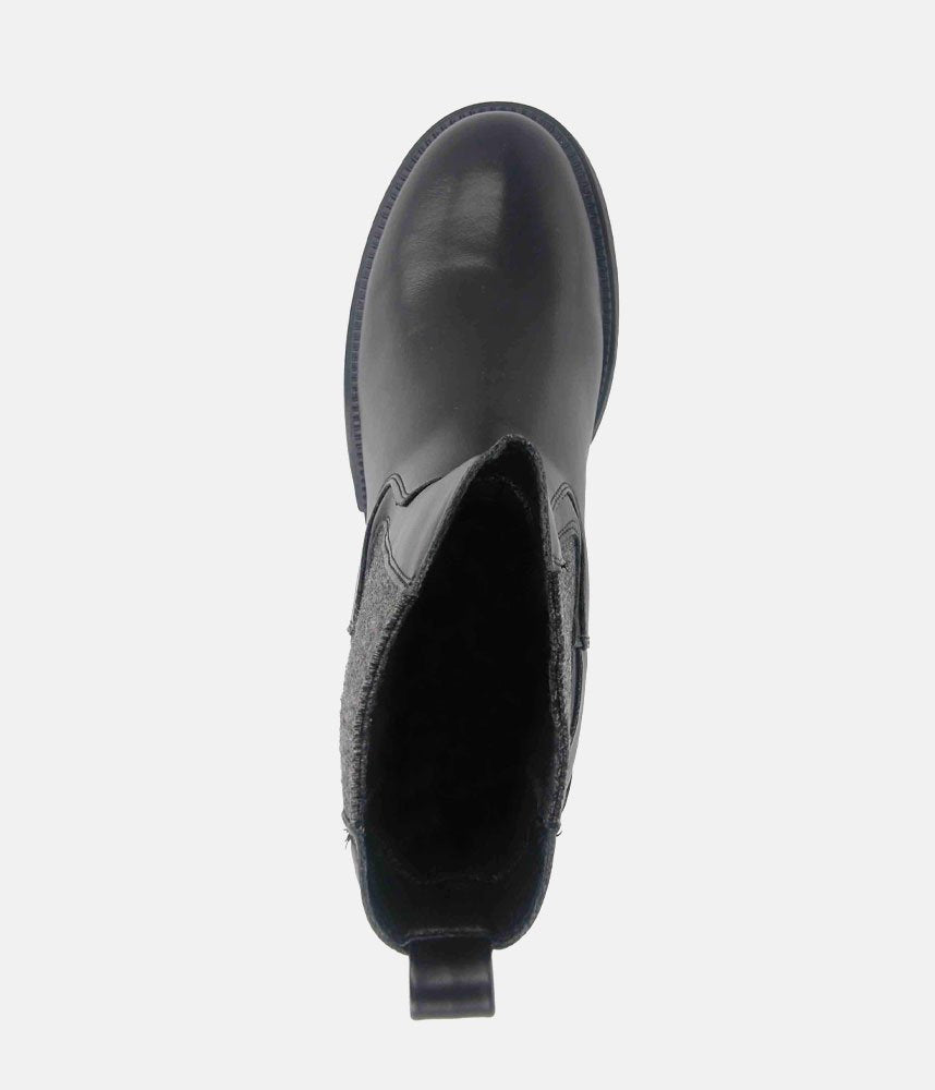 Chunky Chelsea Platform Boots - Black