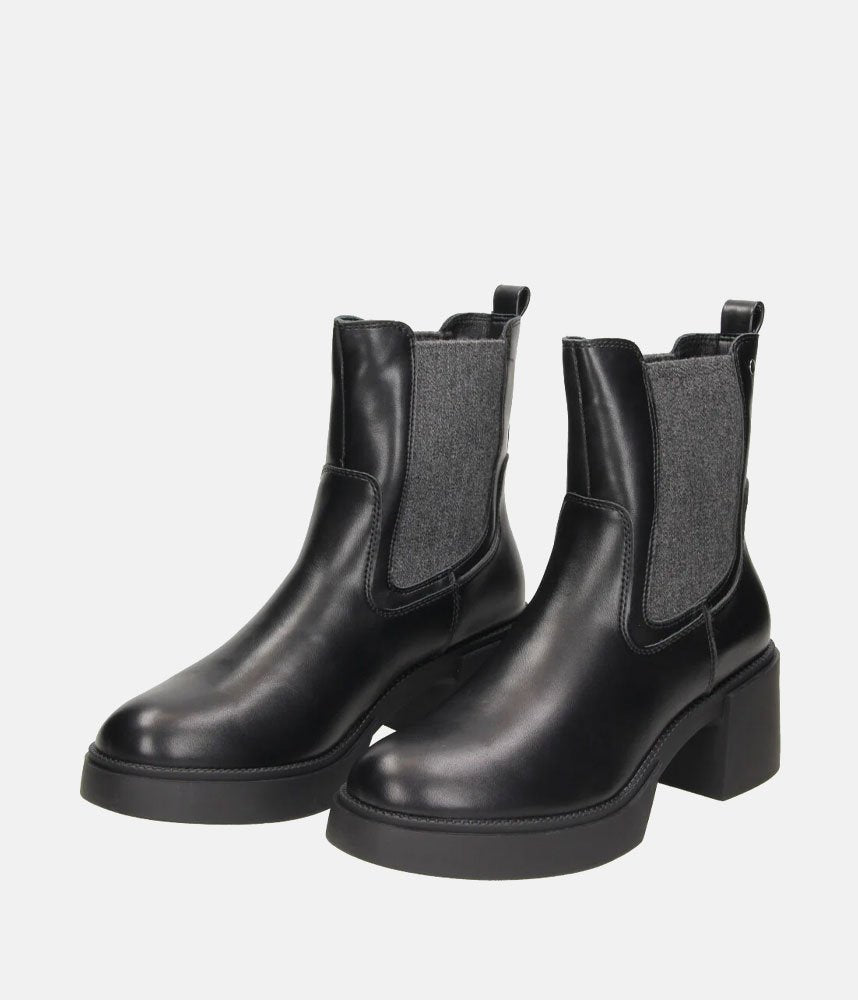 Chunky Chelsea Platform Boots - Black