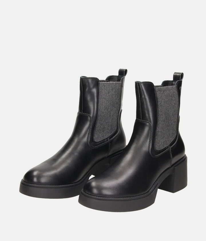 Chunky Chelsea Platform Boots - Black
