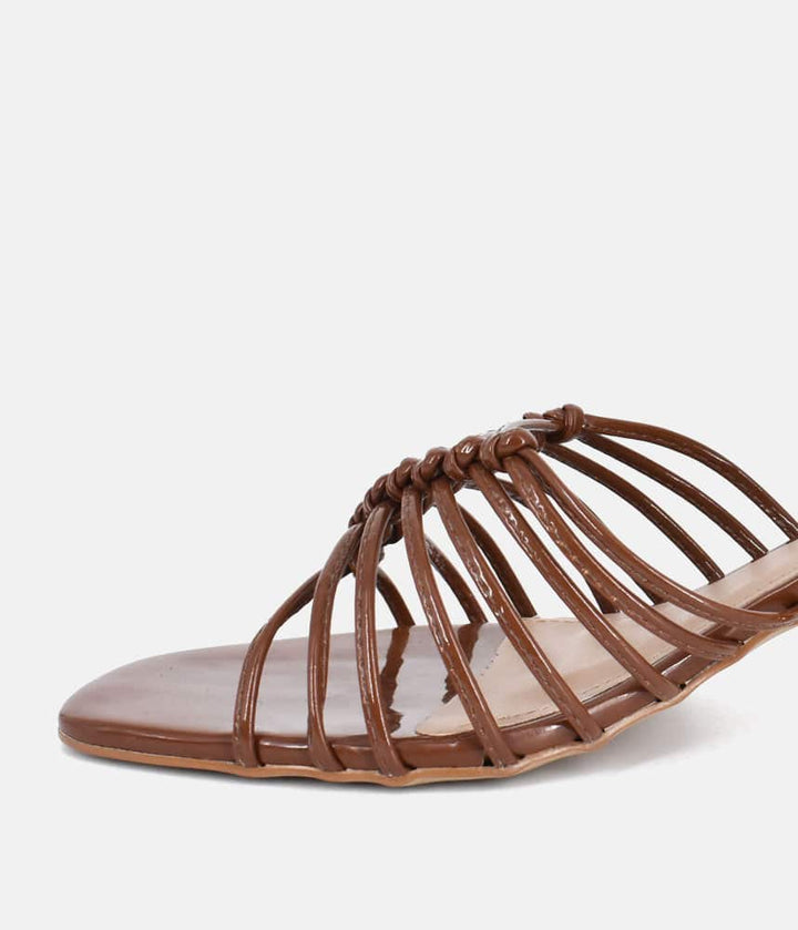 belle-lucy2783139-oversize-footwear-43eu-44eu-45eu-06.jpg